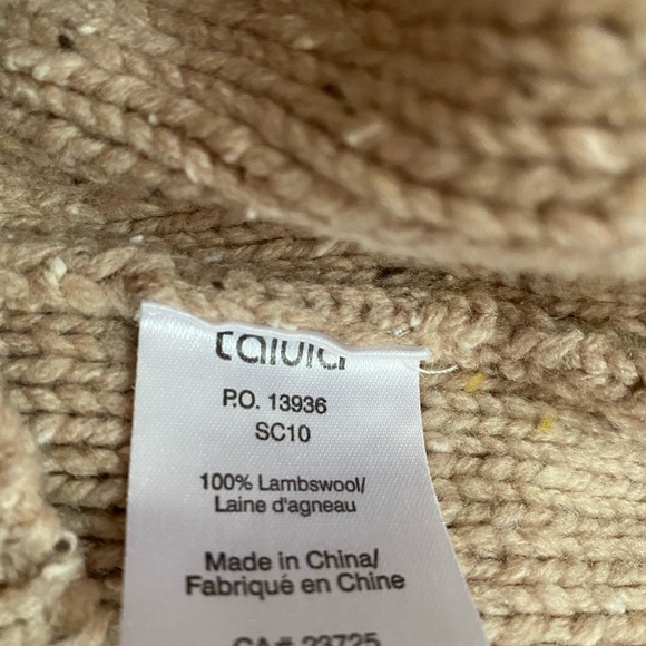 Wool cowl neck sweater. Fall essential. - Picture 3 of 3